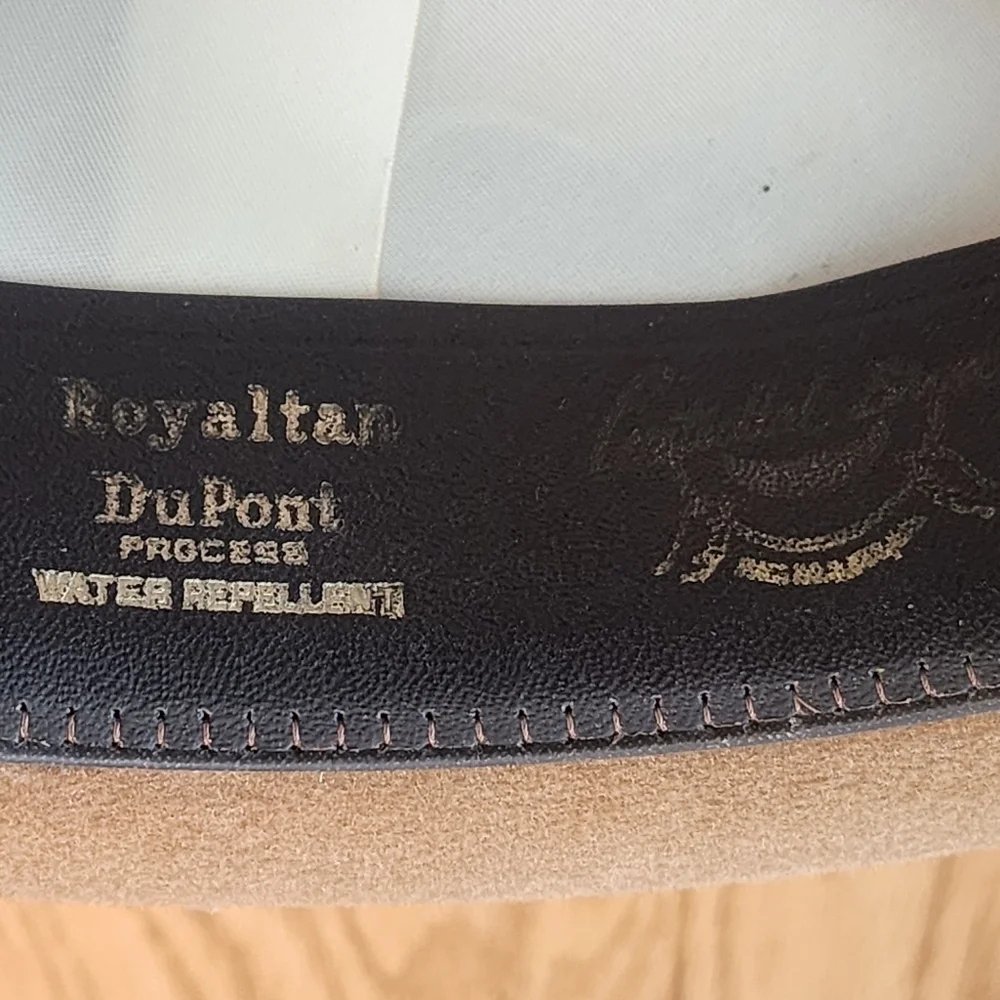 Vintage Courtney Harry Levinson Controlled Brim Dupont Fedora